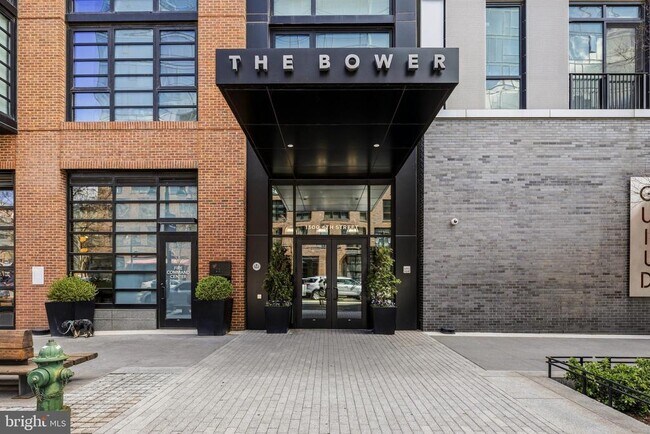 Building Photo - 1300 4th St SE