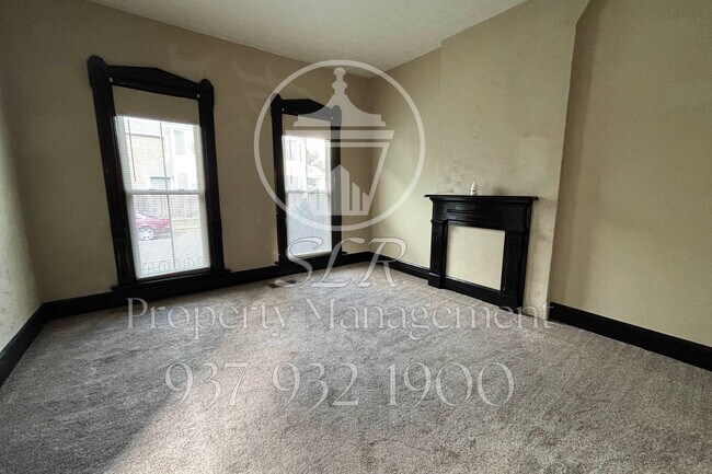 Building Photo - 227 James St