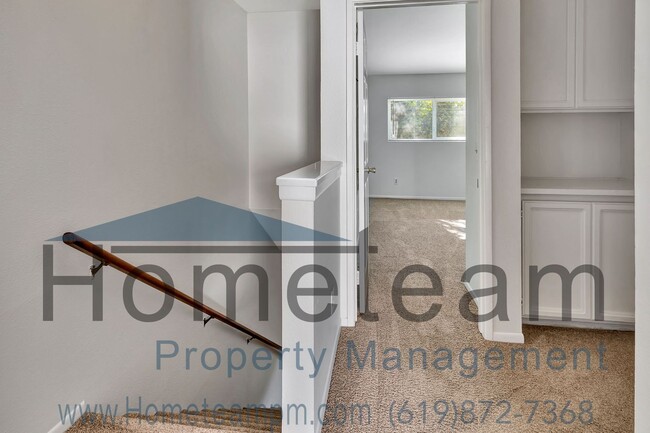 Building Photo - 2 BR/ 2 BA 1009 SQFT University Heights / ...