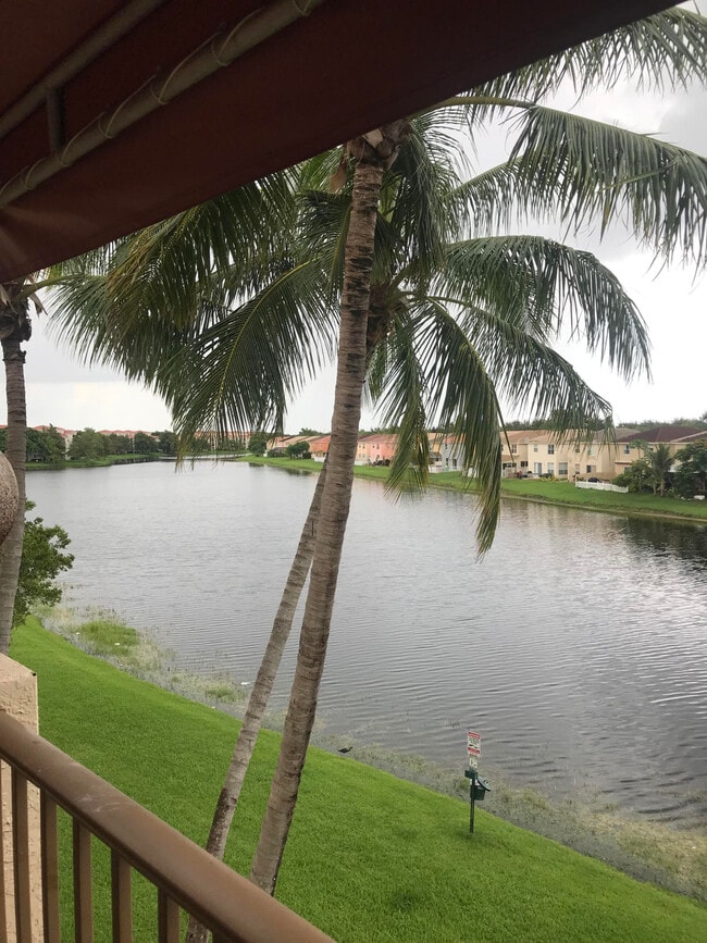 Building Photo - 4180 San Marino Blvd