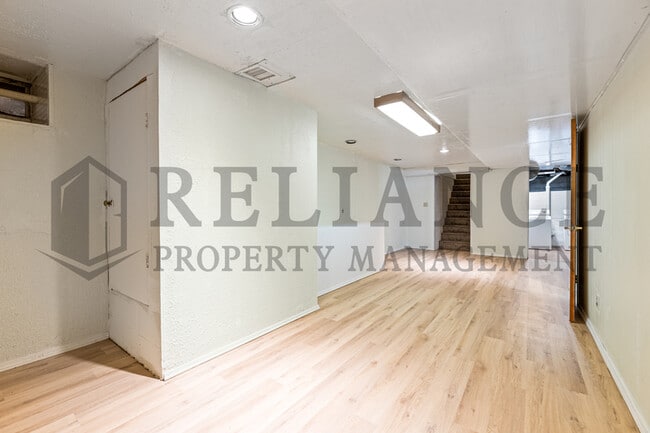 Building Photo - 510 W 30th St