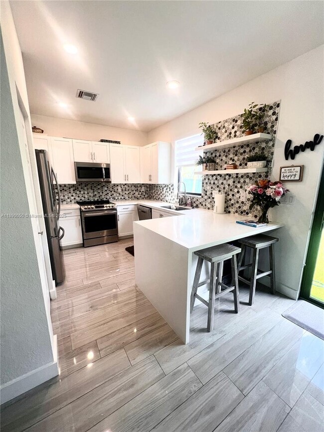 Building Photo - 4654 Santa Cruz Way