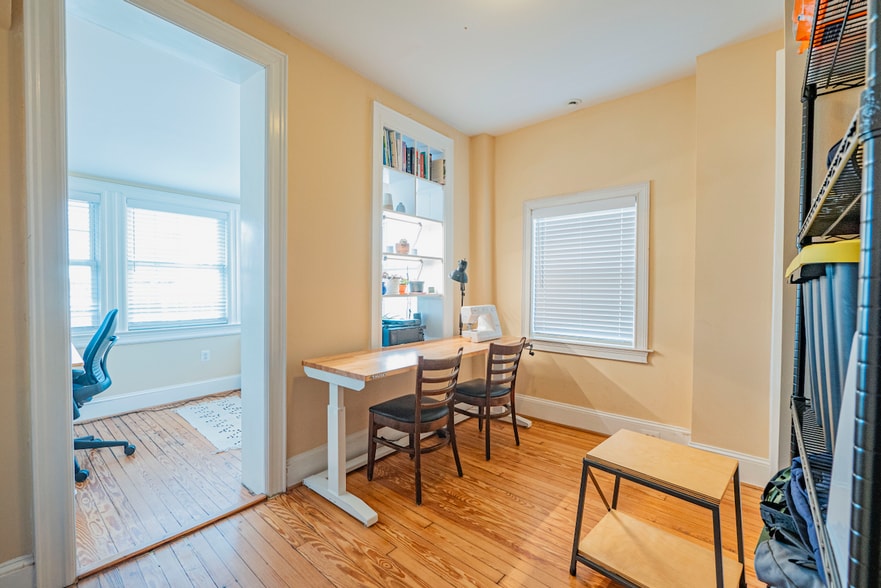 Building Photo - 3542 10th St NW