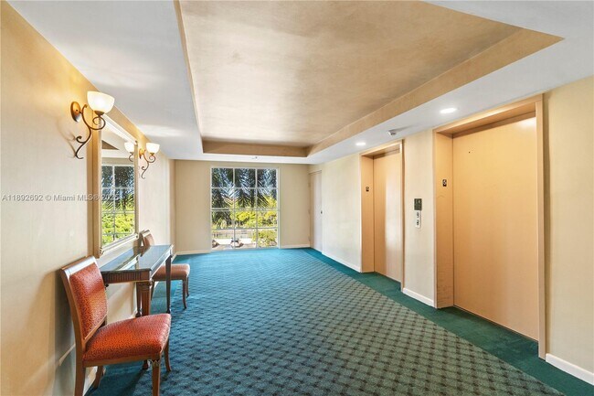 Building Photo - 19655 E Country Club Dr