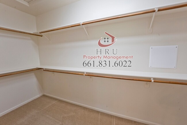 Building Photo - Highgate Community 3 bedroom -2 bath