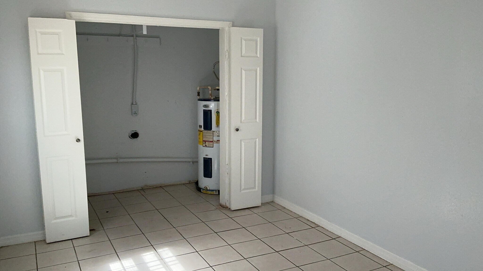 Building Photo - 1306 Carlsbad Pl