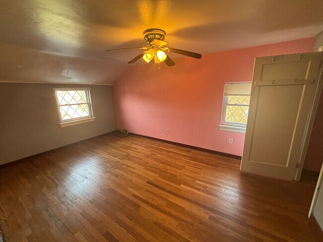 Building Photo - New Year, New Home, $500 Off! Want to stop renting and finally own your own home? Now you CAN — w...