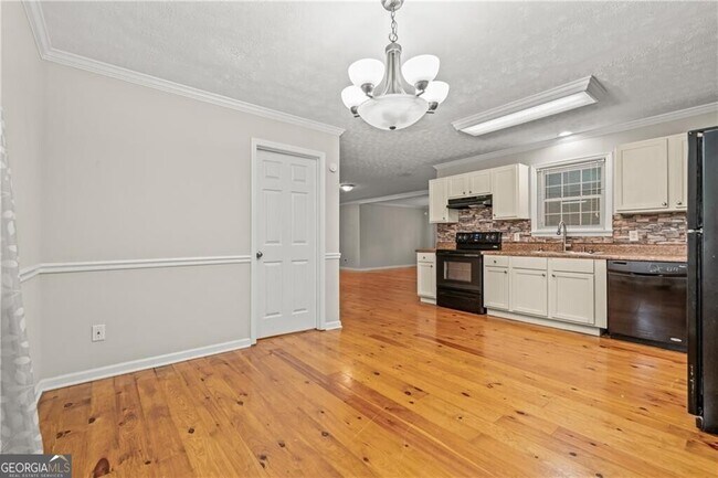 Building Photo - 39 Jim Ln SE