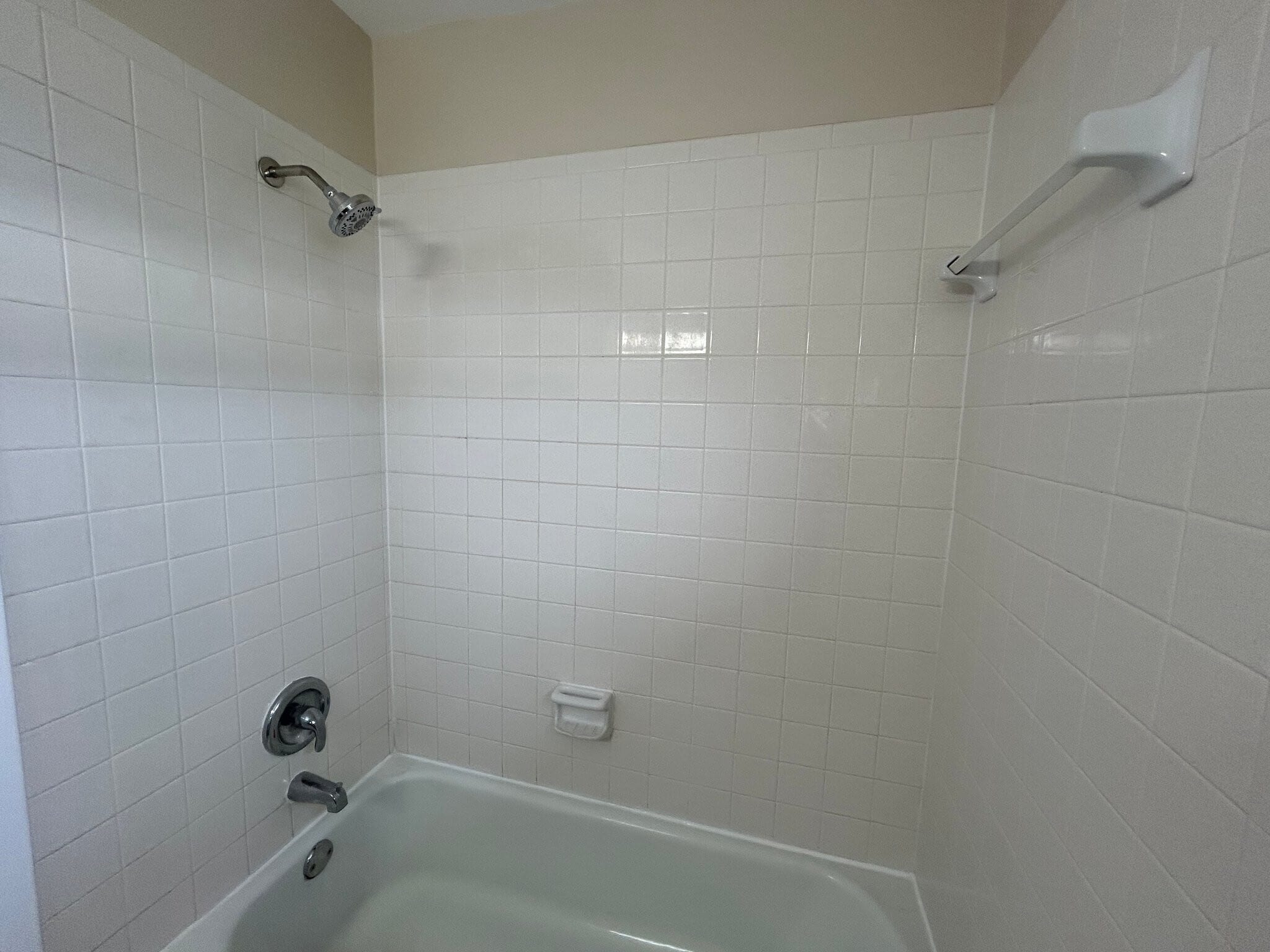 Building Photo - 1611 Green Ln