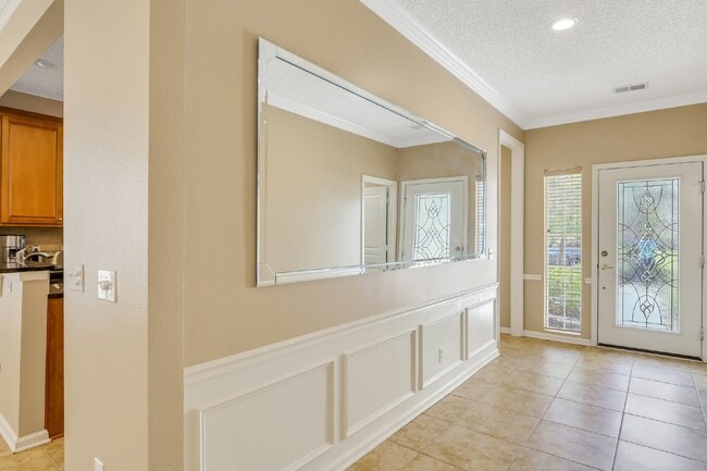 Building Photo - "Charming 2 Bed, 2 Bath with Den Rental Home in Sun City, SC - Spacious and Inviting!"