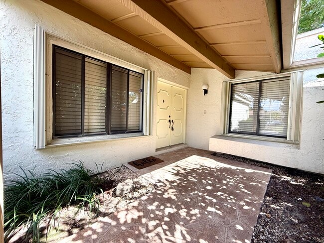 Building Photo - 5670 Piping Rock Dr
