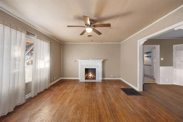 Building Photo - 806 Buckalew St