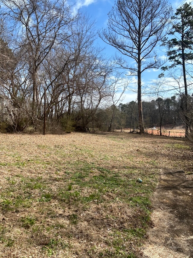 Building Photo - 208 Ridgewood Ave