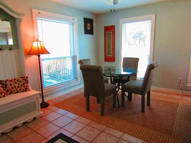 Building Photo - 31 Hunters Creek Dr