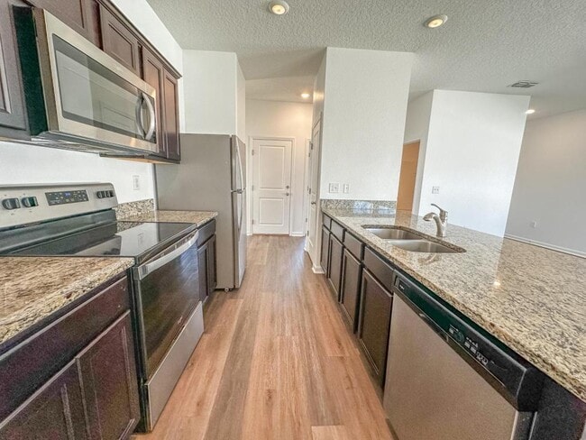 Building Photo - 16391 Winding Blossom Dr