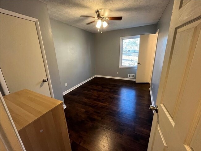 Building Photo - 3833 Cherokee Trail