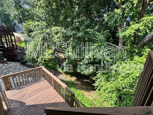 Building Photo - 302 Rushingwater Dr