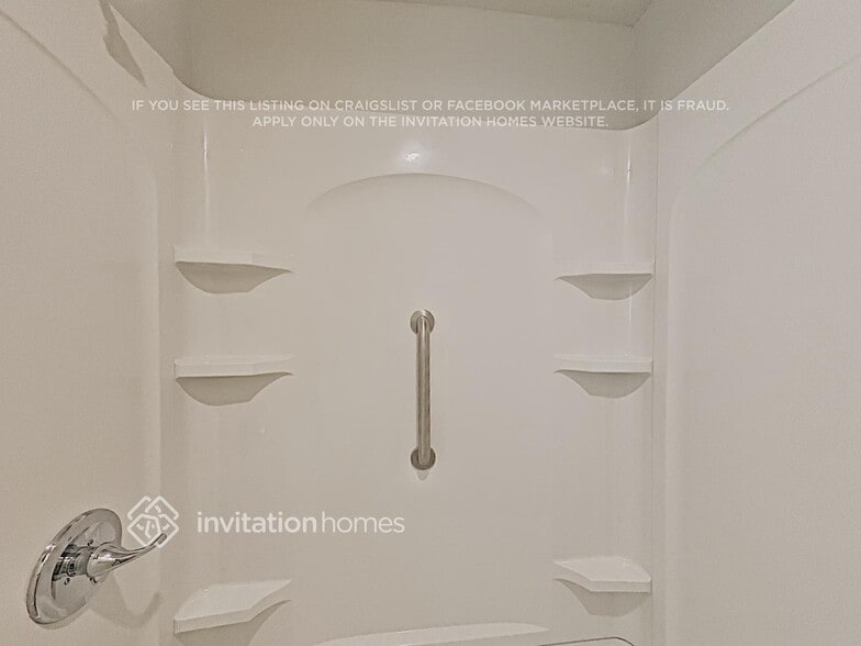 Building Photo - 19213 46th Dr NE