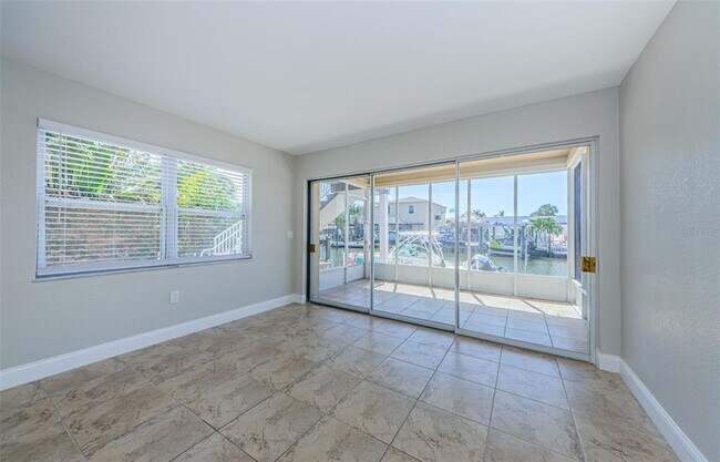 Building Photo - 2186 Edythe Dr