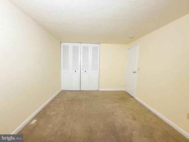 Building Photo - 673 Quail Dr