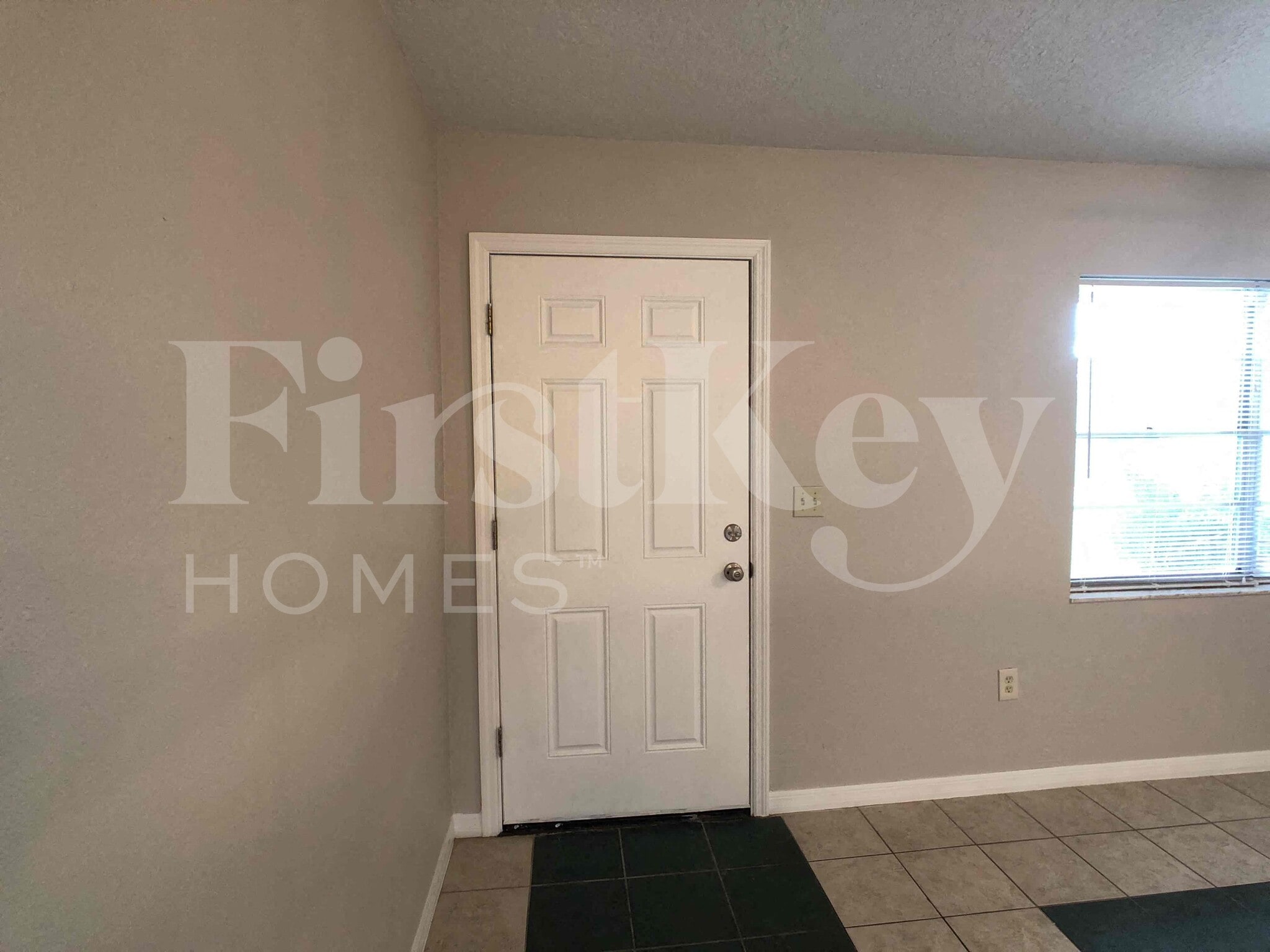 Building Photo - 3252 Peterborough St