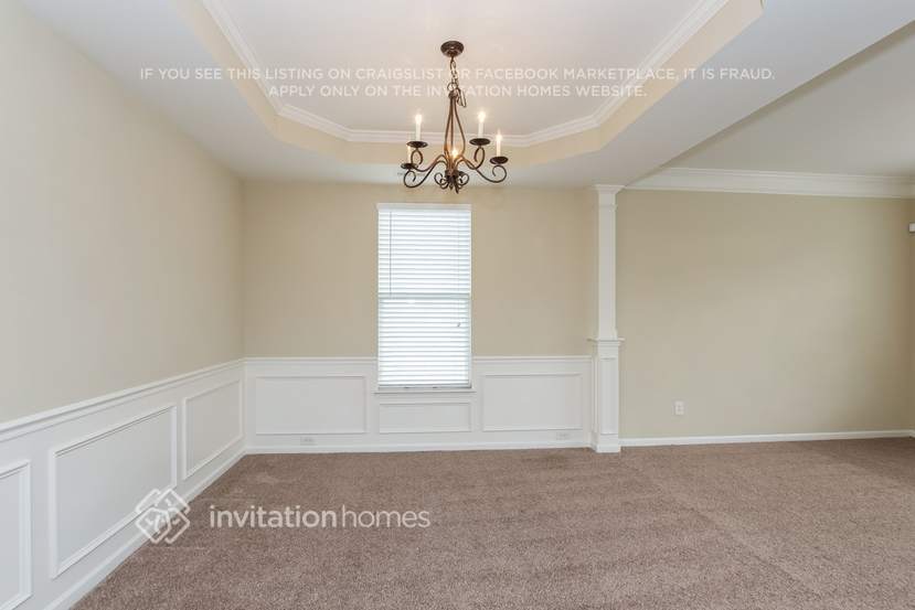 Building Photo - 16411 Austringer Pl