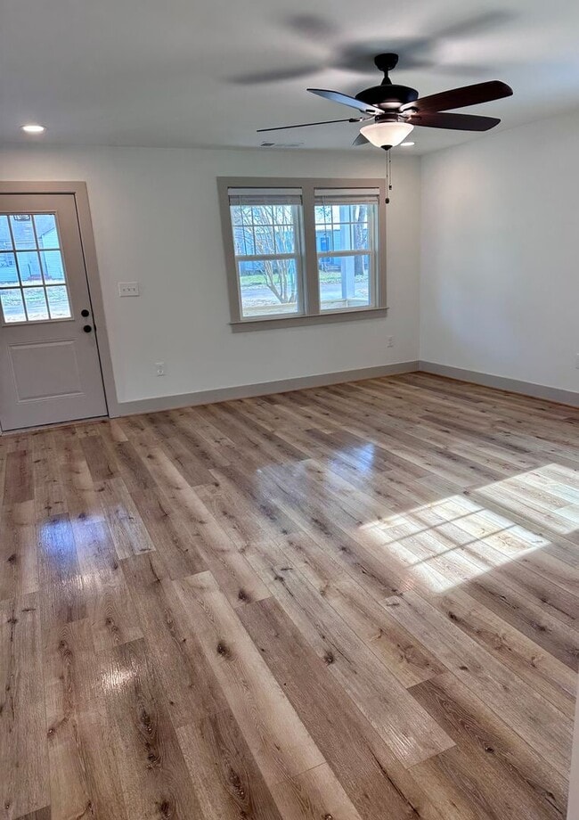 Building Photo - Newly Built Home minutes from Downtown Madison