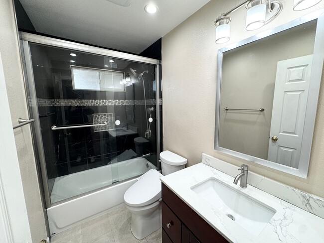 Building Photo - Perfect Shape Pleasanton Single Family Home in Val Vista neighborhood