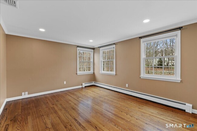 Building Photo - 116 Scarlet Oak Dr