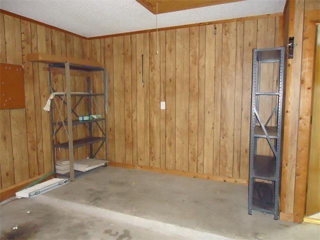 Building Photo - 9903 Grand Oak Dr