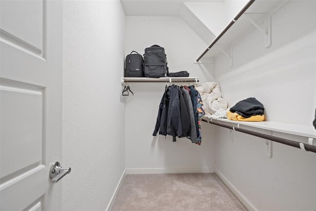Building Photo - 4300 Sutter Cv