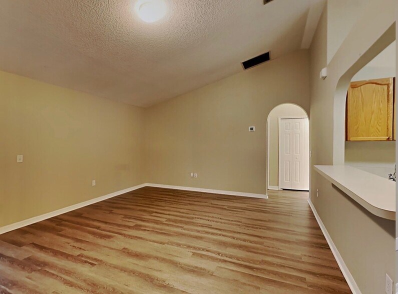 Building Photo - 2486 W Moonlight Ln