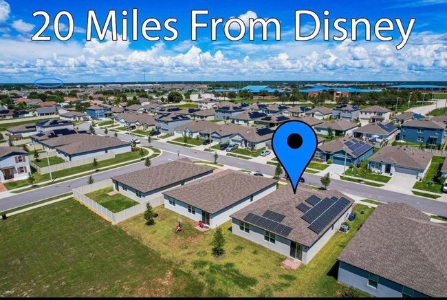 Building Photo - For Rent: Spacious 4 Bed, 2 Bath Home in P...
