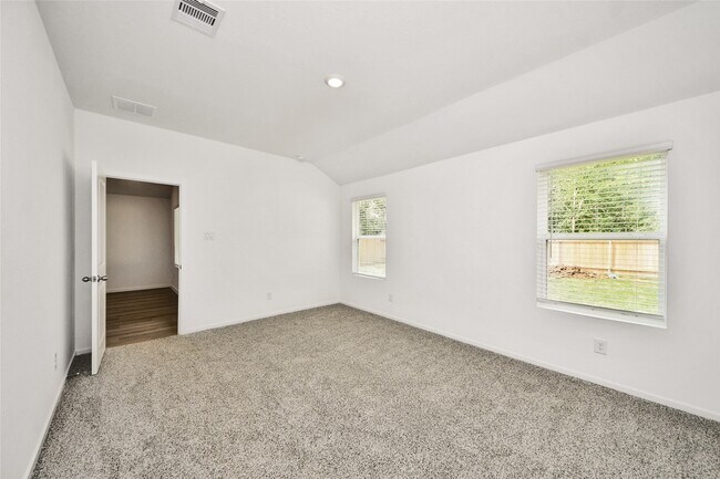 Building Photo - 27458 Serene Pne Dr