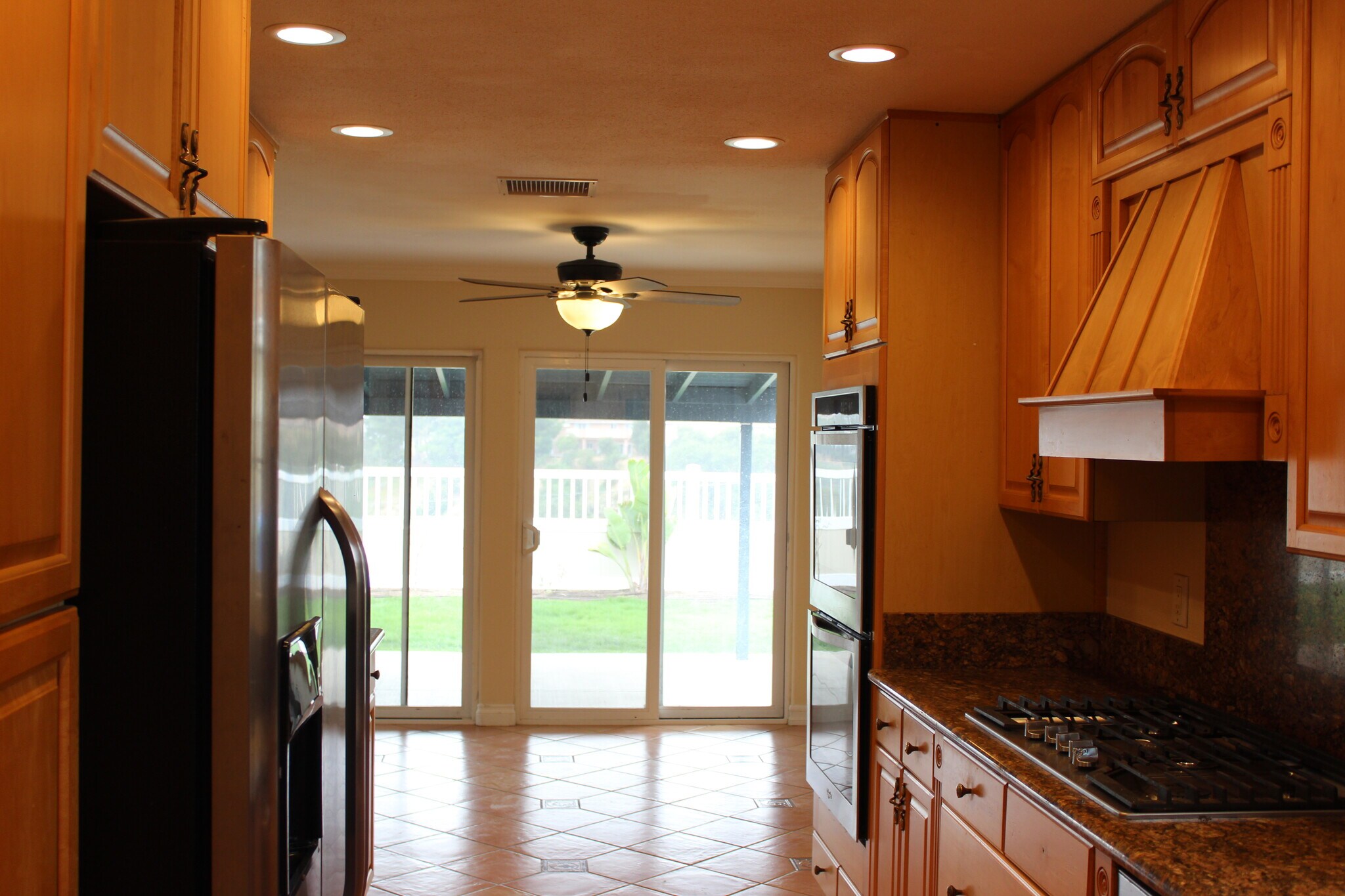 Building Photo - 4649 Mount Armet Dr
