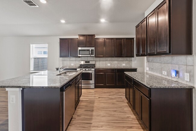 Building Photo - 13349 Bearded Flt