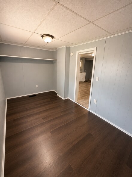 Building Photo - 460 5th Ave