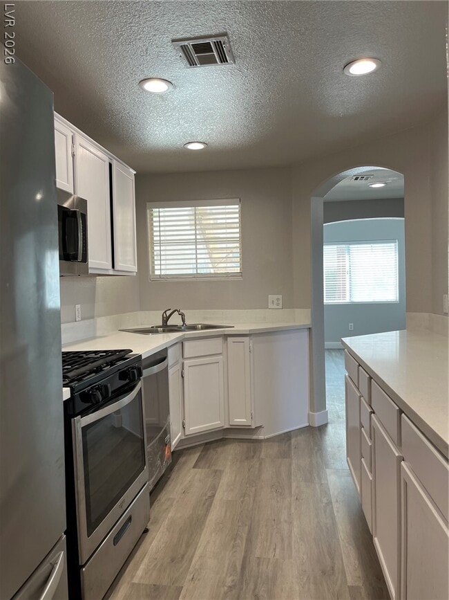 Building Photo - 7400 W Flamingo Rd