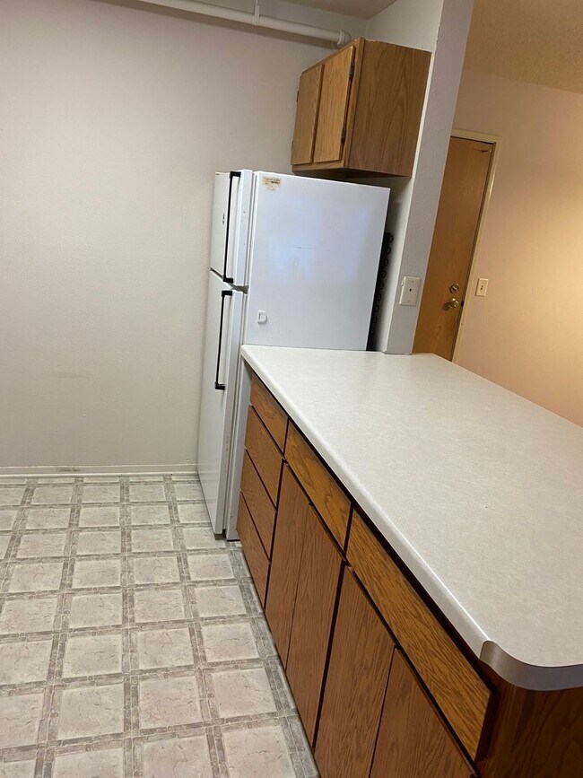 Building Photo - One Bedroom