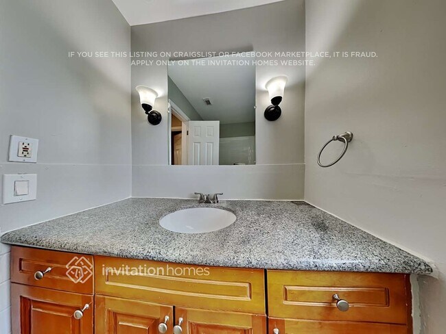 Building Photo - 5730 Volsella Pl