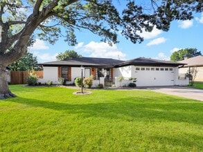 Building Photo - 8432 Glenann Dr