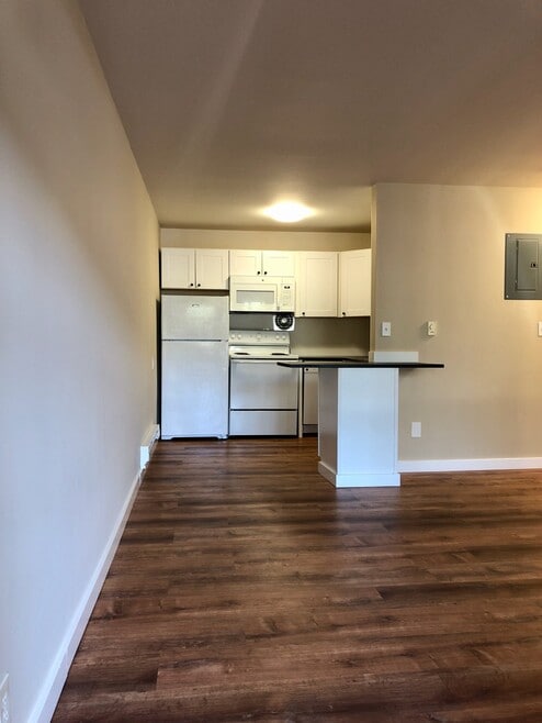 Building Photo - 3602 NE 73rd Pl