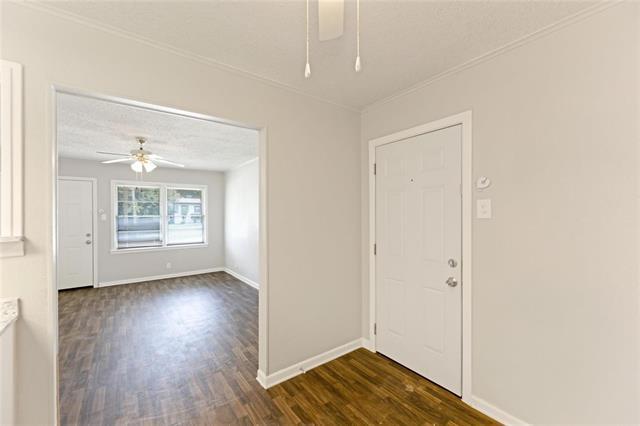 Building Photo - 4713 Laverda Dr
