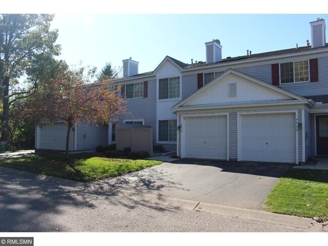 Building Photo - 4415 Naper Bay