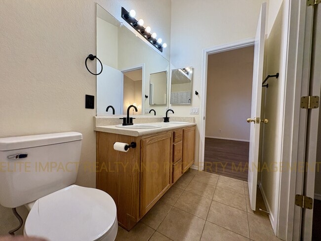 Building Photo - 7734 S Titanite Ln