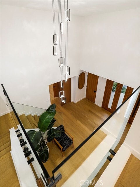 Building Photo - 9742 Farralone Ave