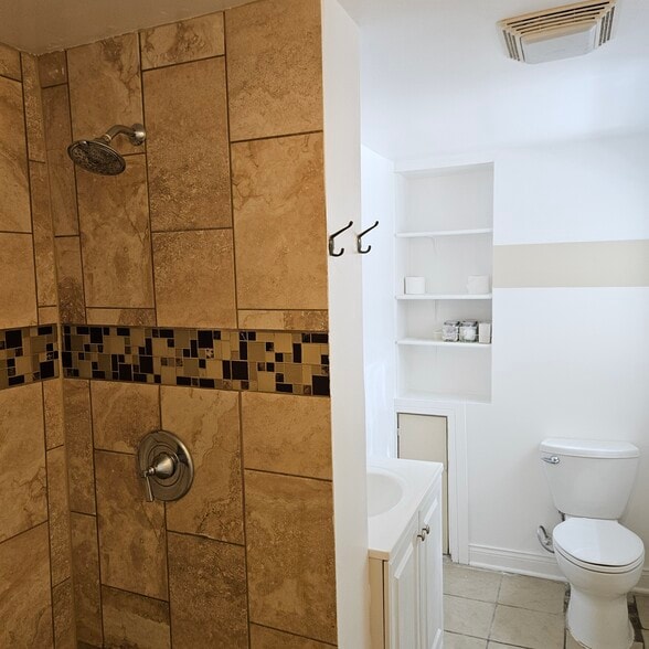 Bathroom - 1831 S 61st Ct