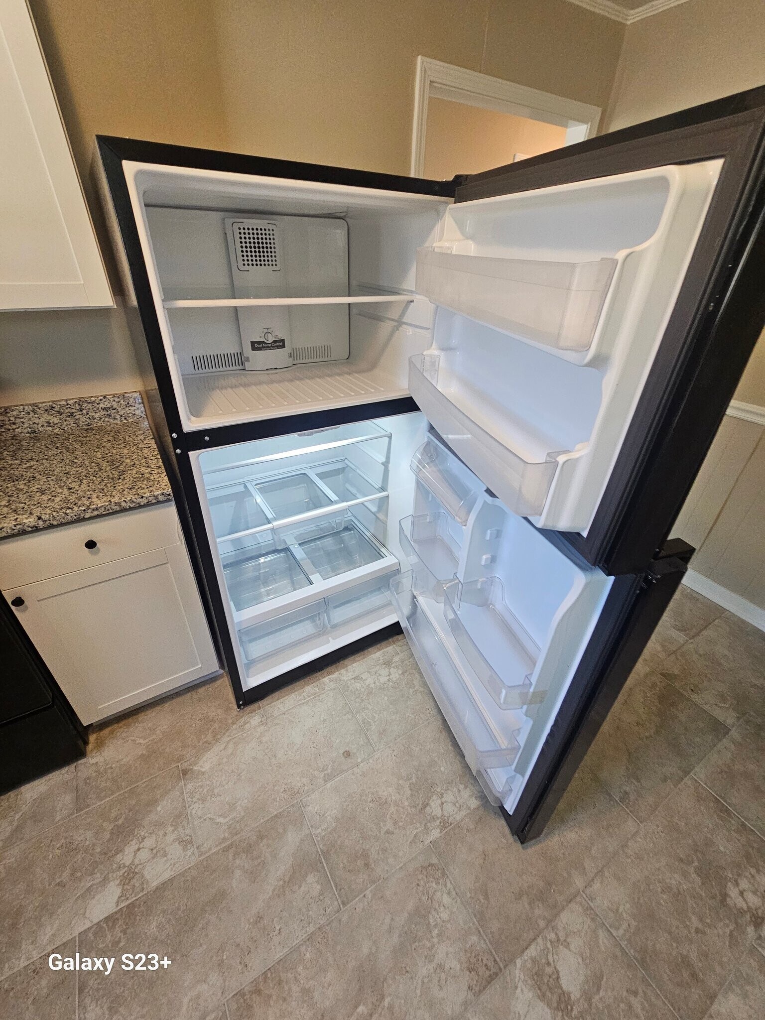 Building Photo - 13 Acme St