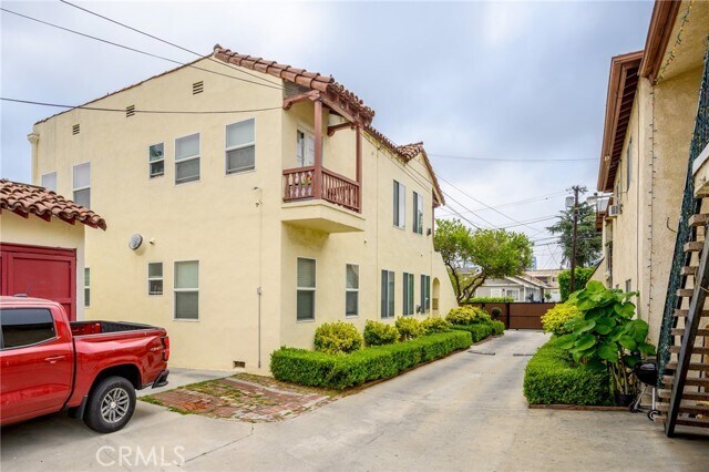 Building Photo - 1641 S Catalina St