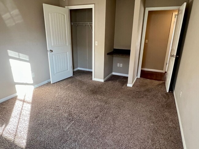 Building Photo - NEW LUXURY DUPLEX in the sought-after Deer Brook neighborhood is now available!